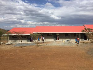 En 2017, nous avons finalisé la construction de 3 nouvelles classes dans l'école de Nagum