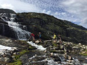 cascade montagne trail