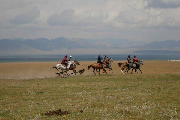 Kyrgyz riders (1)